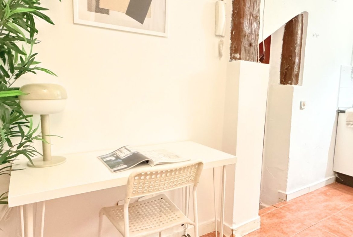 Piso en venta en Calle Salitre, Lavapiés.