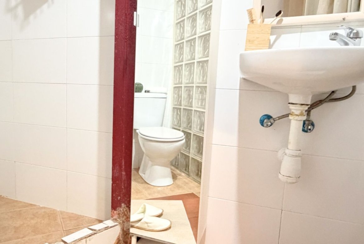 Piso en venta en Calle Salitre, Lavapiés.