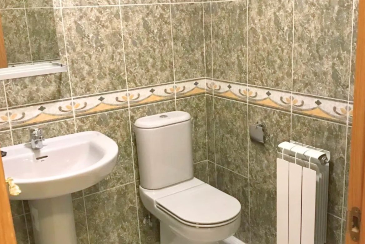 Piso en alquiler en Vía Complutense, Alcalá de Henares.