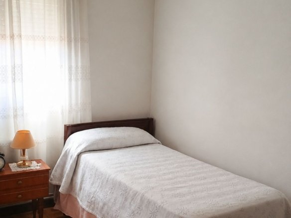 Piso en venta en Avenida Reyes Católicos, Alcalá de Henares.