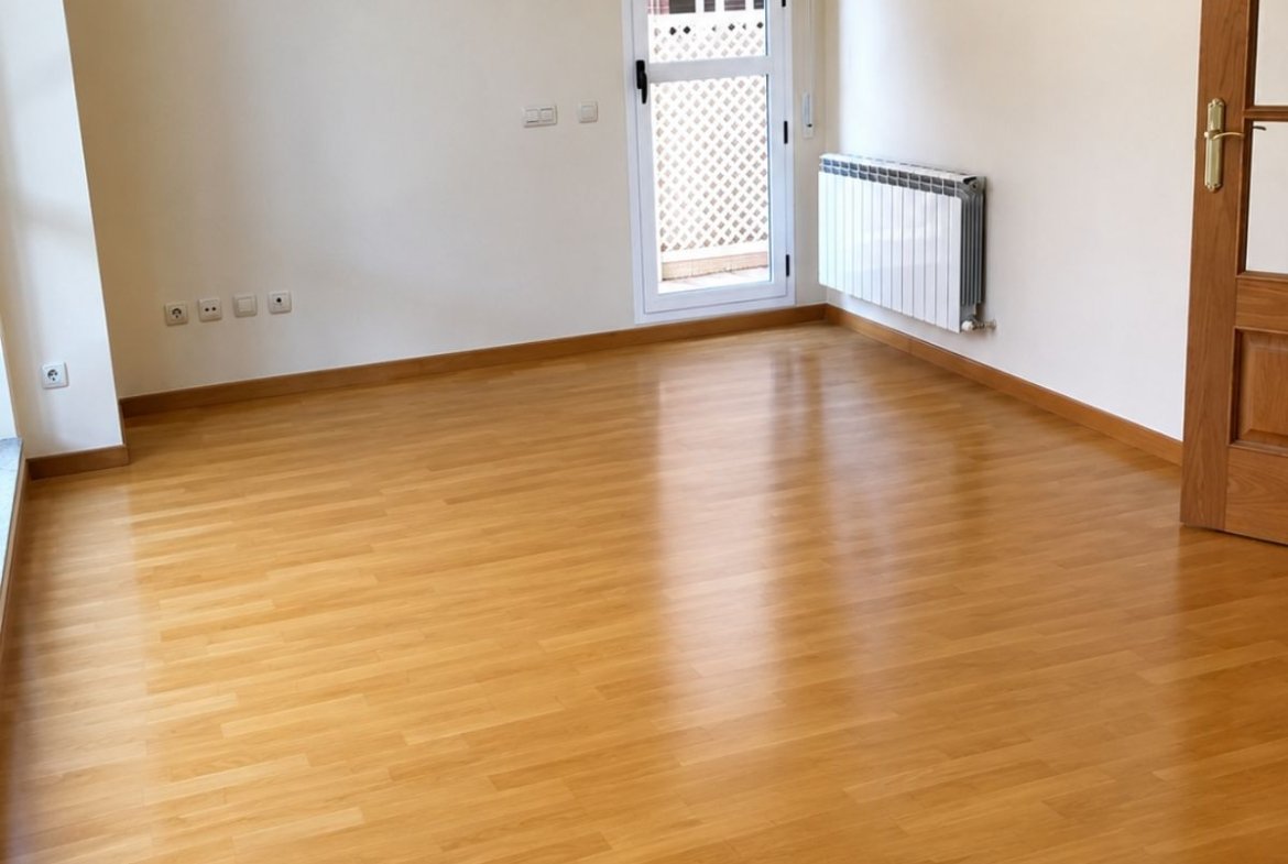 Piso en alquiler en Vía Complutense, Alcalá de Henares.