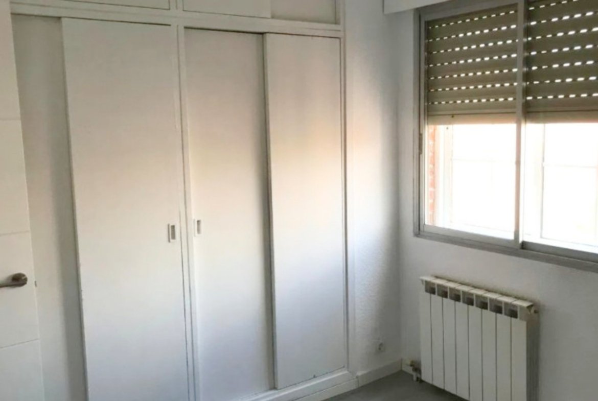 Piso en venta en Calle Río Escabas, Alcalá de Henares.