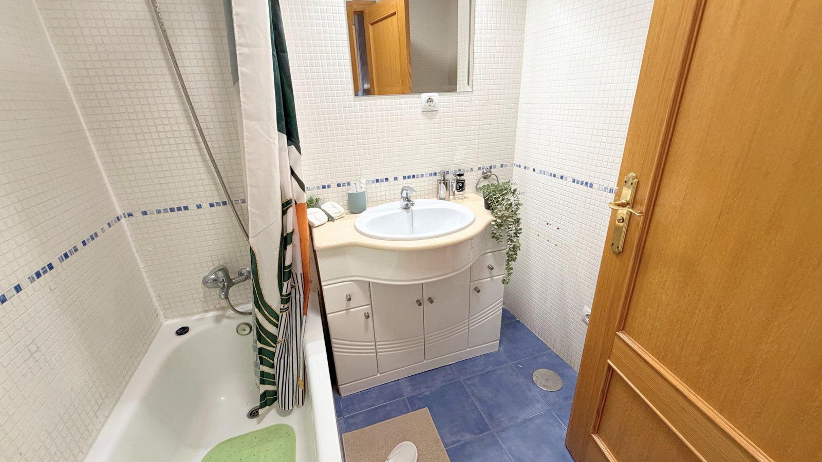 Piso en Venta en Calle Maximino López, Valmojado, Toledo.