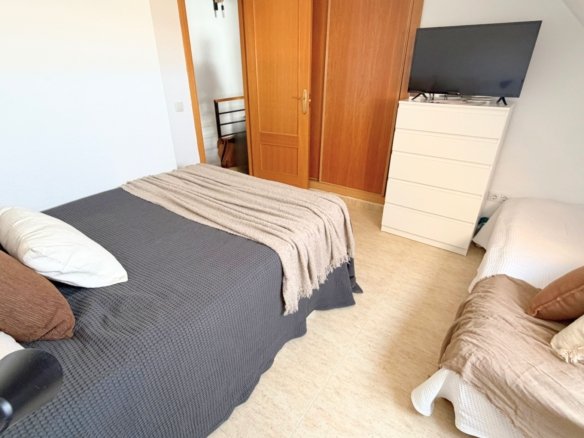 Piso en Venta en Calle Maximino López, Valmojado, Toledo.