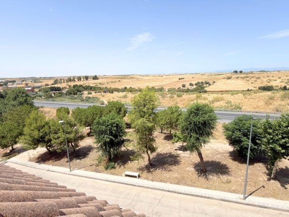 Piso en Venta en Calle Maximino López, Valmojado, Toledo.