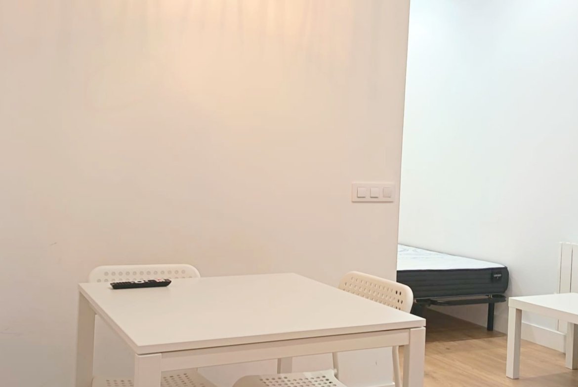 Estudio en alquiler en Calle Nicolasa Gómez, San Blas-Canillejas.