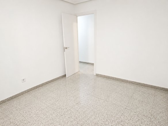 Piso en alquiler en Calle Peironcely, Entrevías.