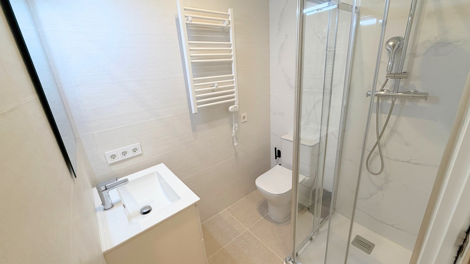 6 Piso en venta en Calle de Juan Bravo, Salamanca.