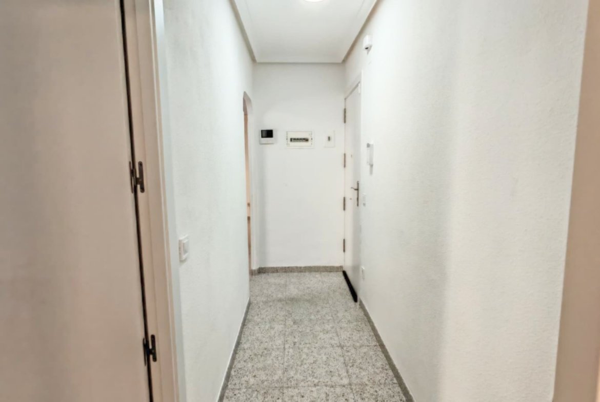 Piso en alquiler en Calle Peironcely, Entrevías.