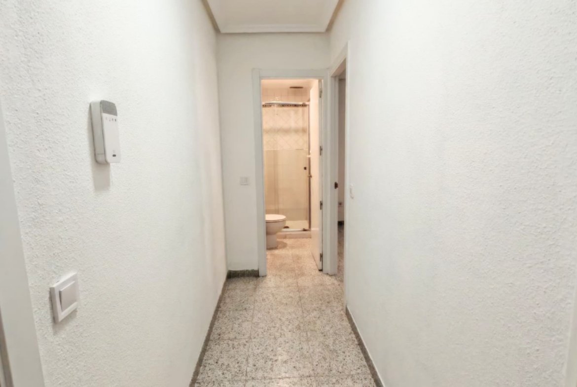 Piso en alquiler en Calle Peironcely, Entrevías.