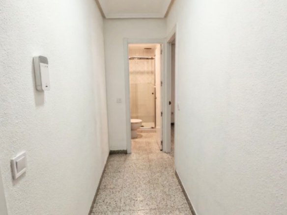 Piso en alquiler en Calle Peironcely, Entrevías.