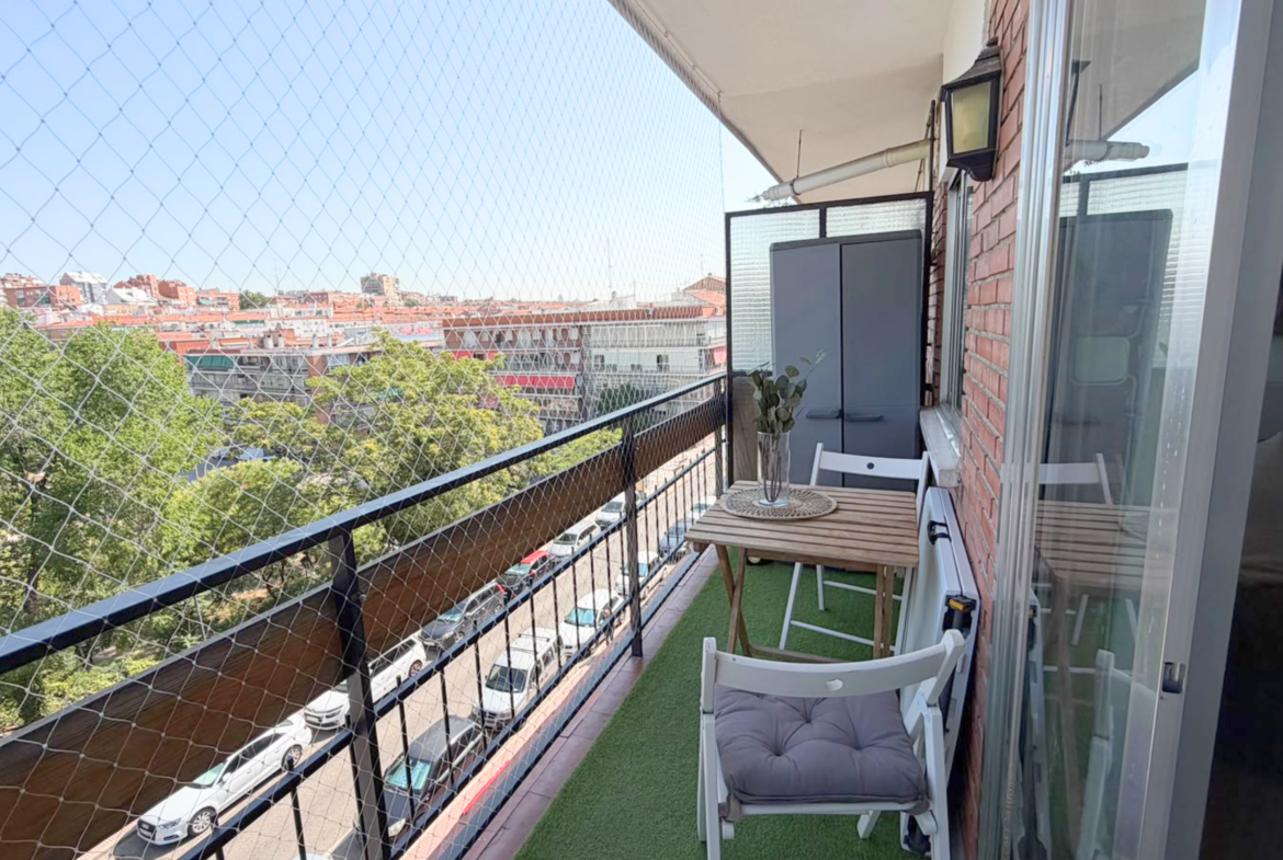 Piso en venta en Calle Sepúlveda, Latina.