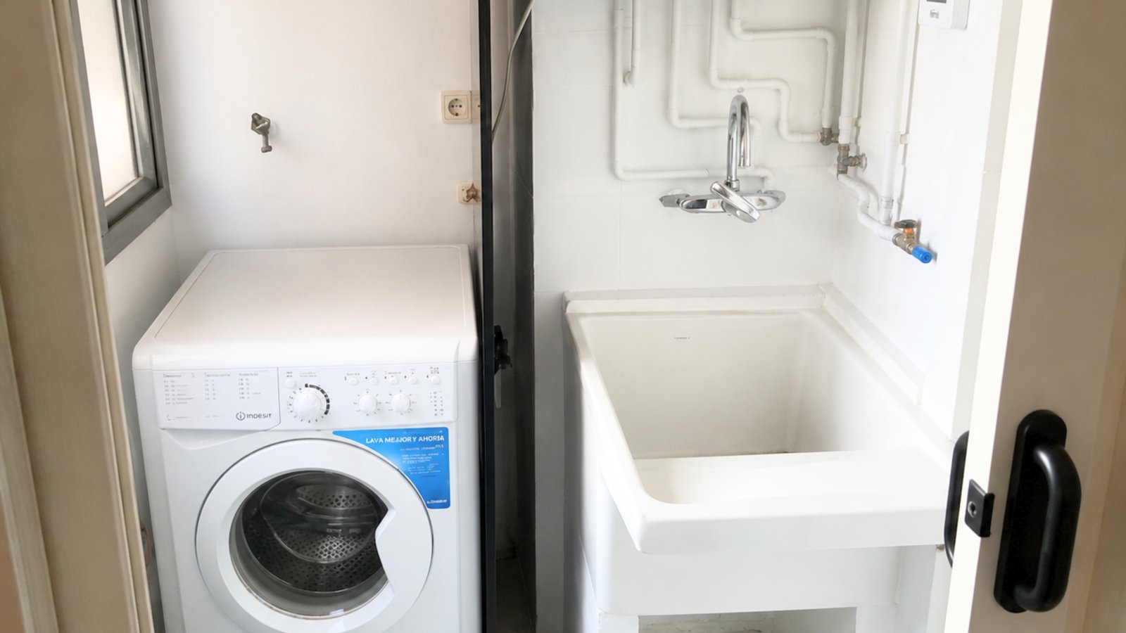 8 Piso en venta en Calle Río Escabas, Alcalá de Henares.