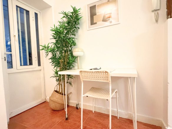 Estudio en alquiler en Calle Salitre, Lavapiés.