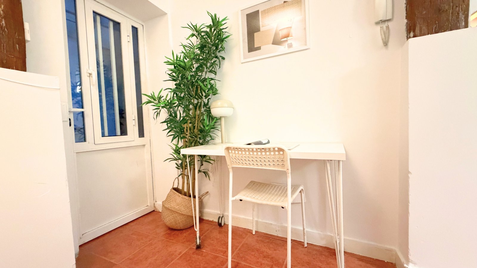 Estudio en alquiler en Calle Salitre, Lavapiés.