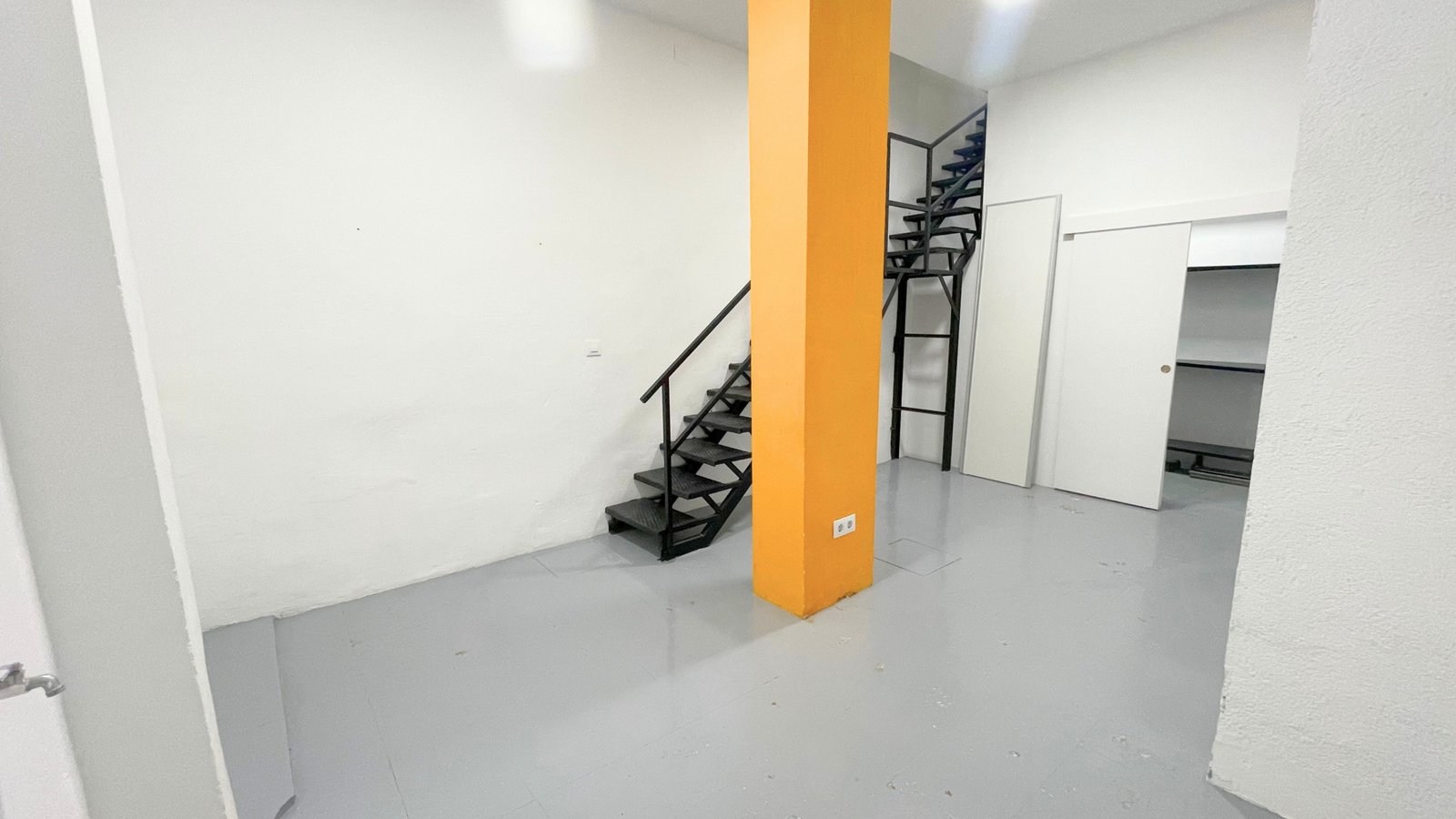 15 Local comercial en alquiler en Calle de Antonio López, Carabanchel, Madrid.