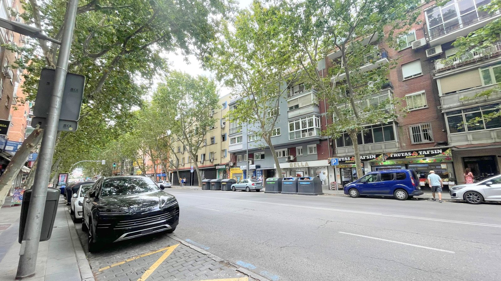 3 Local comercial en alquiler en Calle de Antonio López, Carabanchel, Madrid.