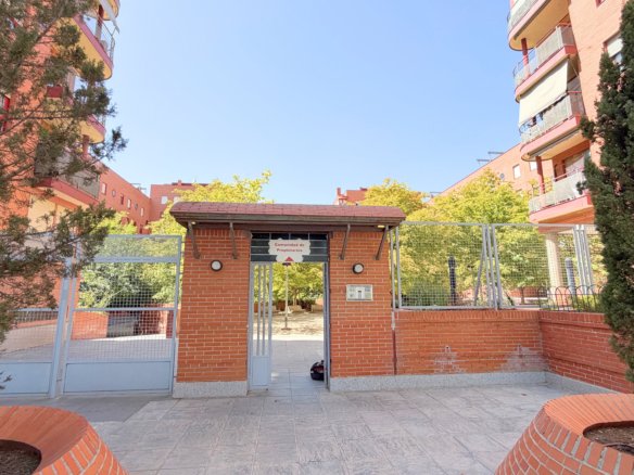 Piso en venta en Calle Avena, Usera.