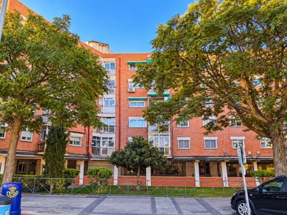 Piso en venta en Calle de Londres, Torrejón de Ardoz