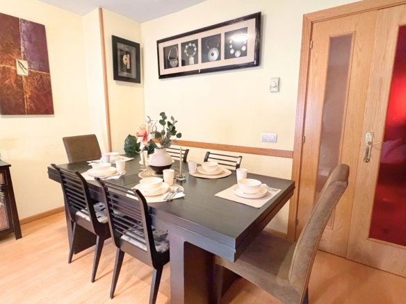Piso en venta en Calle Icíar Bollaín, Getafe.