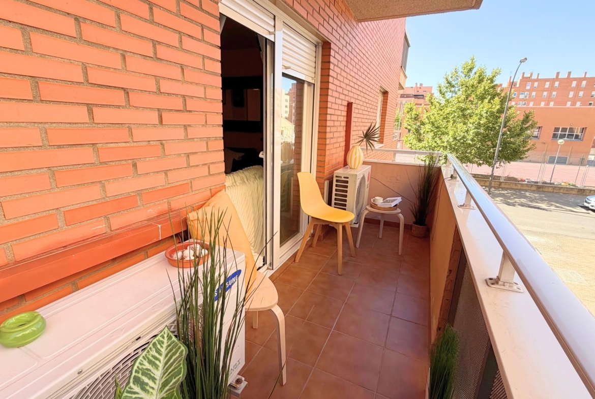 Piso en venta en Calle Icíar Bollaín, Getafe.