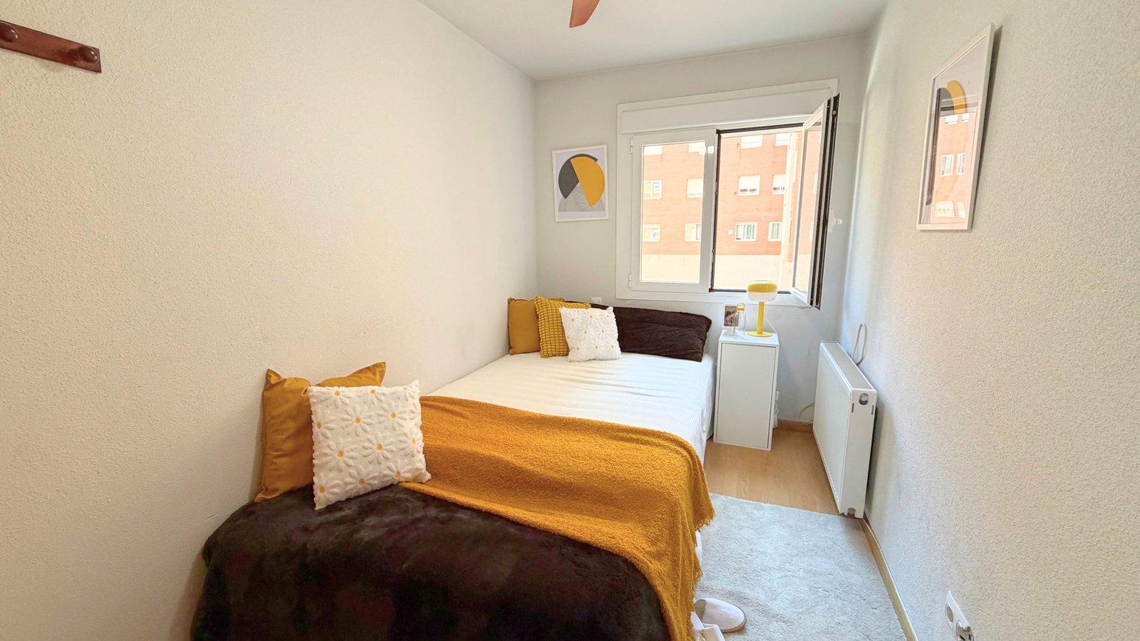 16 Piso en venta en Calle Icíar Bollaín, Getafe.