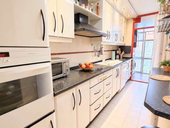 Piso en venta en Calle Avena, Usera.