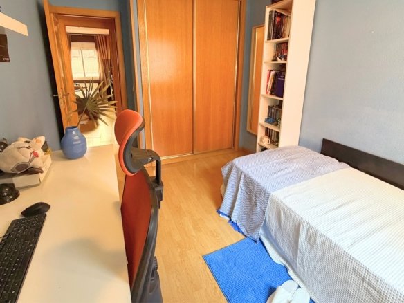 Piso en venta en Calle Icíar Bollaín, Getafe.
