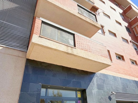 Piso en venta en Calle Icíar Bollaín, Getafe.