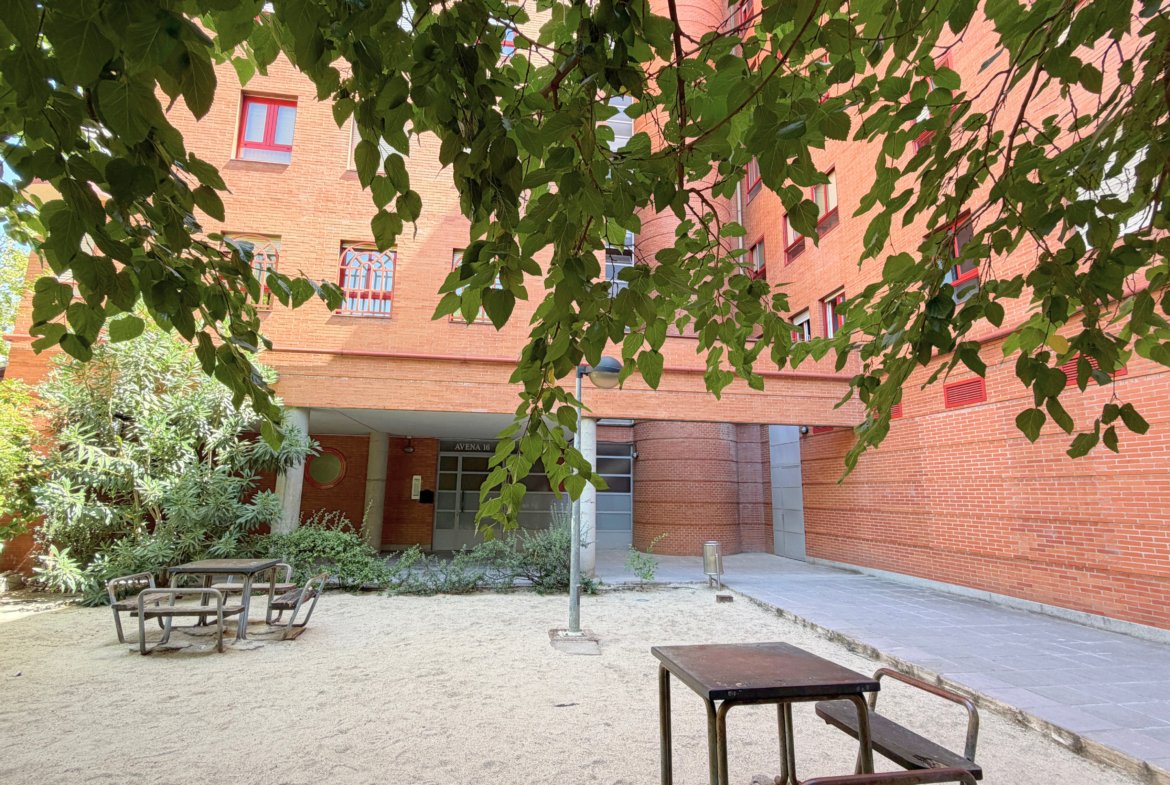 Piso en venta en Calle Avena, Usera.