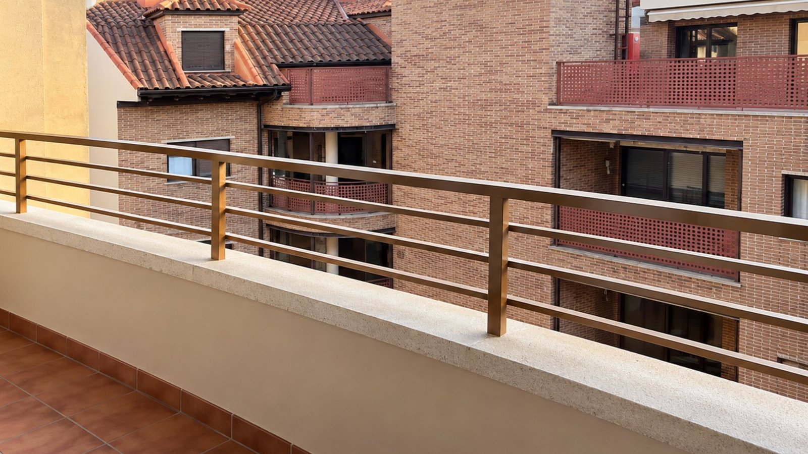 Piso en venta en Calle Clavel, Alcalá de Henares.
