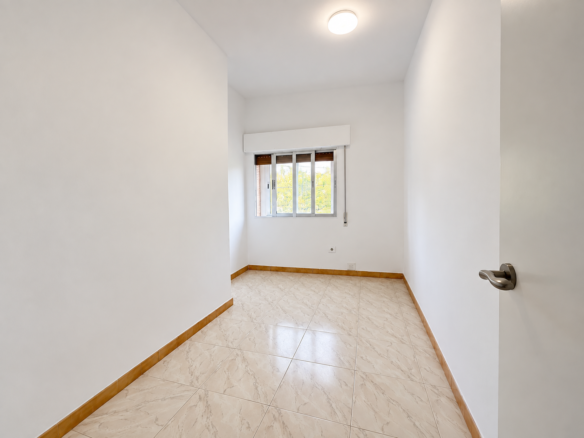 Piso en alquiler en Avenida Castilla-La Mancha, Valmojado, Toledo.